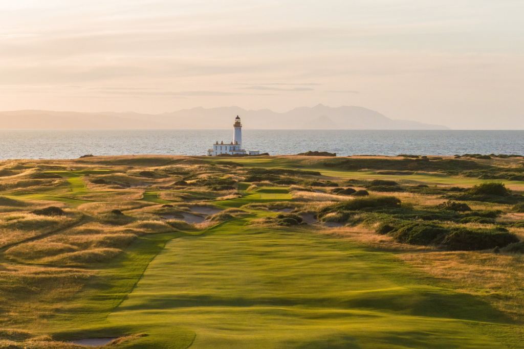 Golden links grass rolling toward the sea
